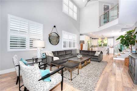 317 Anderson Ln Costa Mesa, CA 92627