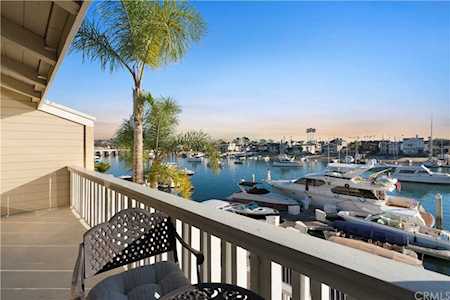 995 Bayside #202 Newport Beach, CA 92660