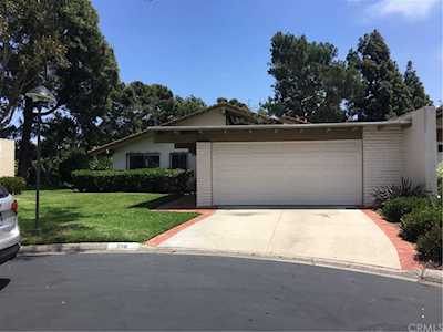 556 Glorieta Newport Beach, CA 92660