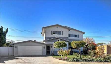 2905 Redwood Ave Costa Mesa, CA 92626