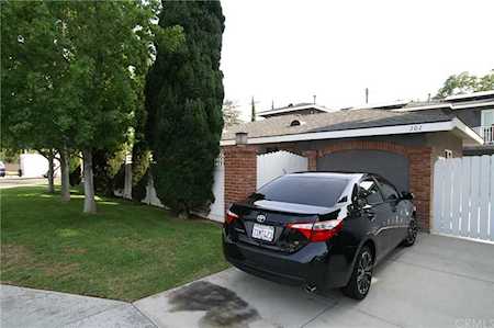 202 E 21st St Costa Mesa, CA 92627