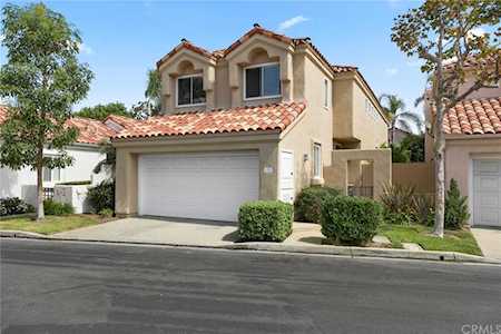 50 Pelican Ct Newport Beach, CA 92660