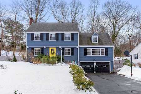 91 Valley Rd Milton, MA 02186
