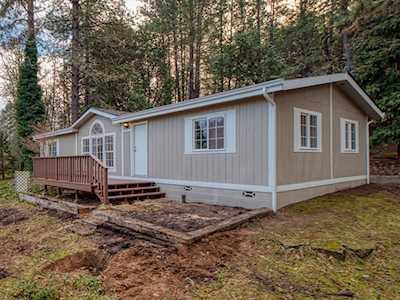 137 Josephine St Merlin, OR 97532