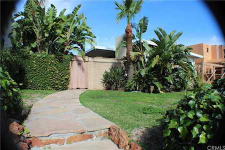 325 Irvine Ave Newport Beach, CA 92663