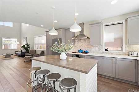 337 Anderson Ln Costa Mesa, CA 92627