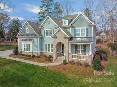220 South Shore Dr Belmont, NC 28012