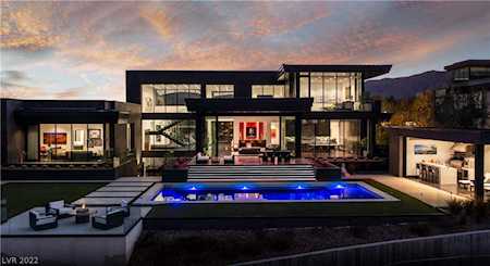 44 Hawk Ridge Dr Las Vegas, NV 89135