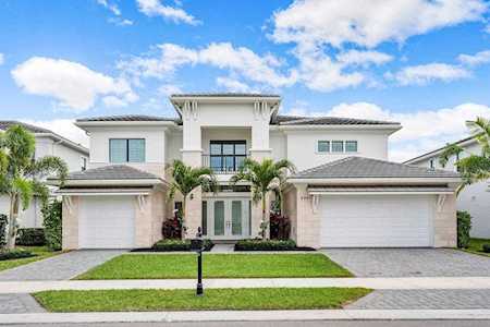 6921 NW 27th Avenue Boca Raton, FL 33496