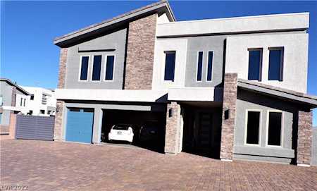 6389 Ghost Pines Ct Las Vegas, NV 89139