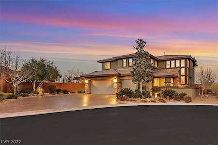 10470 Dove Meadow Way Las Vegas, NV 89135