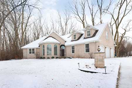 1607 Gershwin Ln Neenah, Village of Fox Crossing, WI 54956