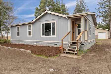 682 State Route 101 Chinook, WA 98614