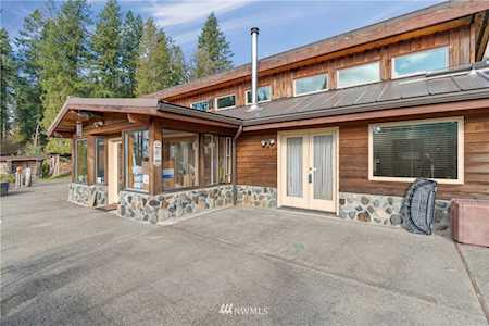 1225 Spirit Lake Hwy Castle Rock, WA 98611