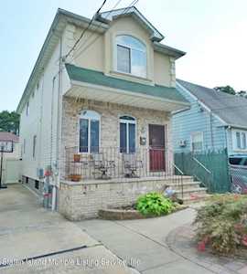 21 Cortlandt St Staten Island, NY 10302