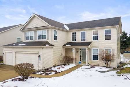 785 Barclay Dr Bolingbrook, IL 60440