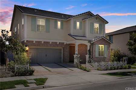 261 Barnes Rd Tustin, CA 92782