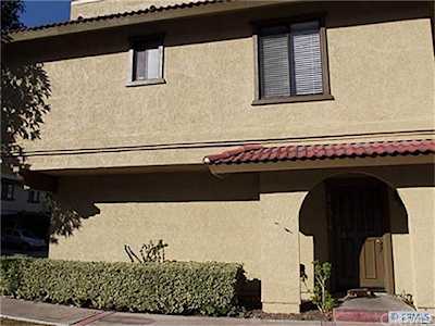 21314 Tupelo Ln #4 Lake Forest, CA 92630