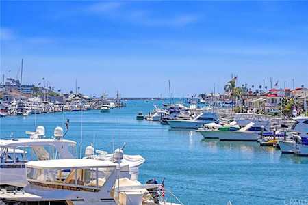 1227 Bayside Dr #106 Corona Del Mar, CA 92625