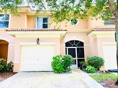 357 River Bluff Lane Royal Palm Beach, FL 33411