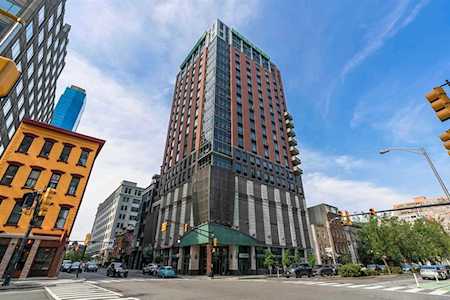 105 Greene St #1506 Jersey City, NJ 07302