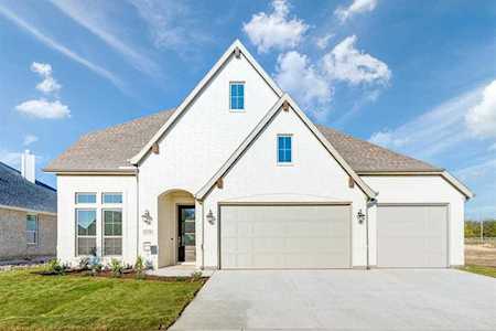 1016 Whisper Willows Drive Fort Worth, TX 76052