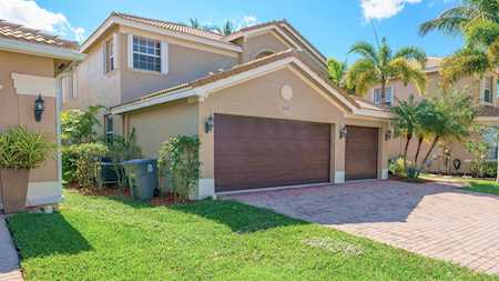 8620 Breezy Oak Way Boynton Beach, FL 33473