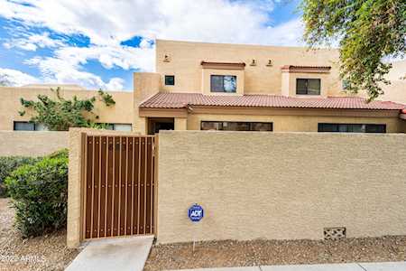 8831 N 47th Ln Glendale, AZ 85302