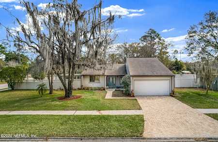 10511 Tanglewilde Dr Jacksonville, FL 32257