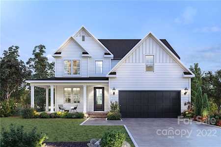 56 Harbor Oaks Dr Denver, NC 28037