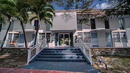 6865 Bay Drive #8 Miami Beach, FL 33141