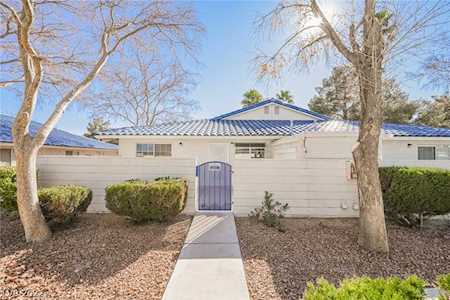 2120 Chertsey Dr #B Las Vegas, NV 89108