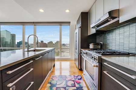 2 2nd St #2701 Jersey City, NJ 07302