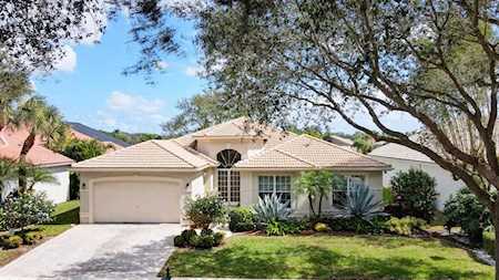 13479 Barcelona Lake Circle Delray Beach, FL 33446