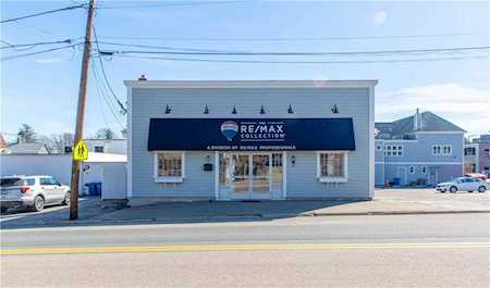 50 Cliff St East Greenwich, RI 02818