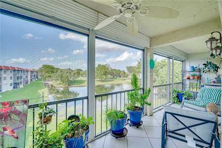 820 S Hollybrook Dr Pembroke Pines, FL 33025