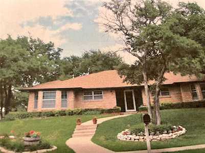 345 Somerset Circle Bedford, TX 76022