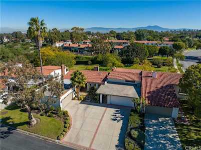 2193 Vista Entrada Newport Beach, CA 92660
