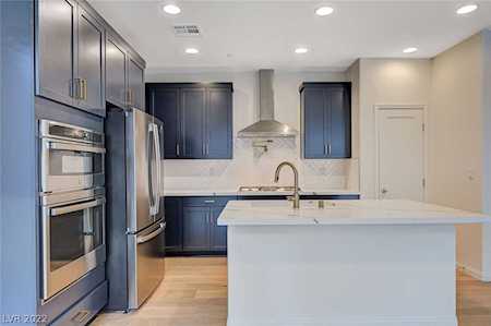 31 Castleton Tower Ct Henderson, NV 89011