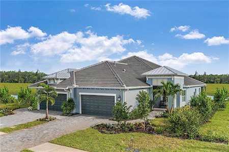 2357 Ariane Dr Naples, FL 34112