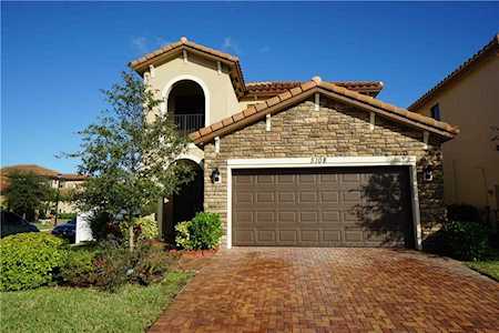 5108 NW 47th St Tamarac, FL 33319