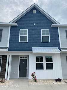 304 Starfish Lane Sneads Ferry, NC 28460