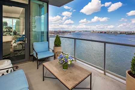 22 Liberty Dr #11F Boston, MA 02210
