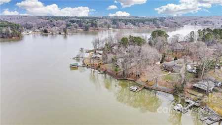 2765 Lakefront Dr Belmont, NC 28012
