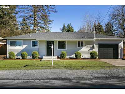 10294 SE 36th Ave Milwaukie, OR 97222