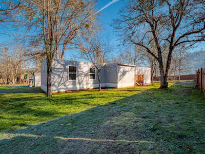 180 Cherokee Ln Grants Pass, OR 97526