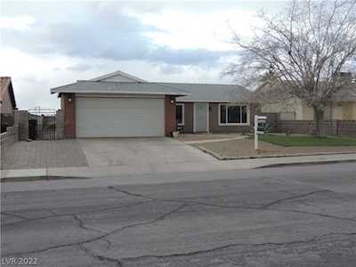 105 Glen Oak Dr Henderson, NV 89002
