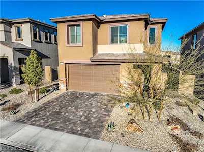 734 Rogue Wave St Las Vegas, NV 89138