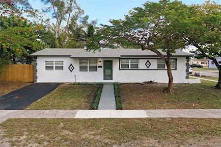 2040 NW 64th Ave Sunrise, FL 33313