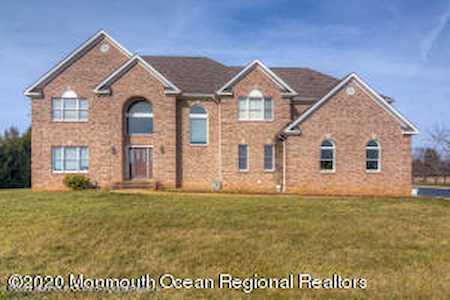 93 Holmes Mill Rd Cream Ridge, NJ 08514